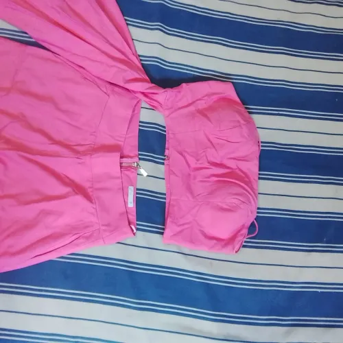 Conjunto de calça e cropped marca LP (lança perfume).