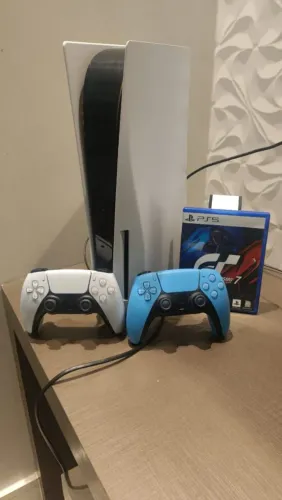 Playstation 5 slim 825gb com leitor de disco