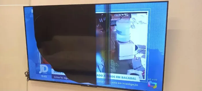 TV TCL 50 Polegadas Danificada - Para Retirada de Peças