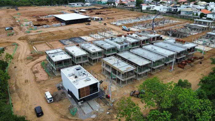Casa em condomínio fechado, 4 suítes, João Pessoa 