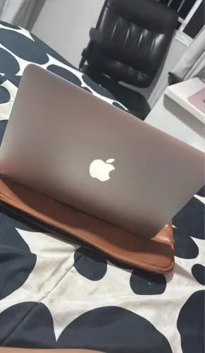 MacBook Air 13-inch Early 2015