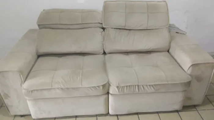 Sofá retrátil de 3 lugares