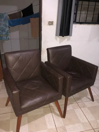 Vendo 2 duas poltronas