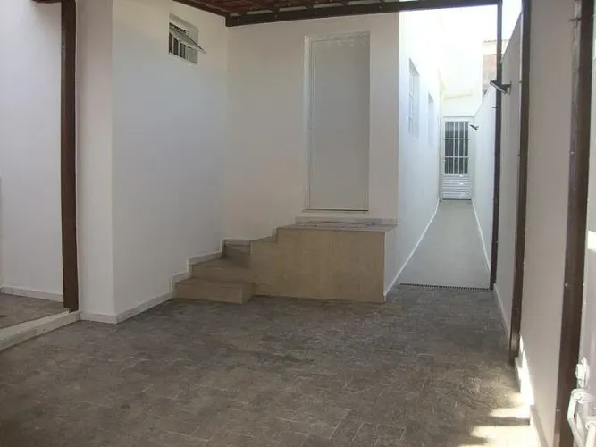 EXCELENTE CASA DE 02 QUARTOS NO MILIONARIOS