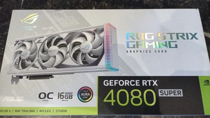 RTX 4080 ASUS ROG STRIX SUPER