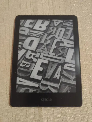 Kindle Paperwhite G11 de 16 GB (Perfeito Estado)