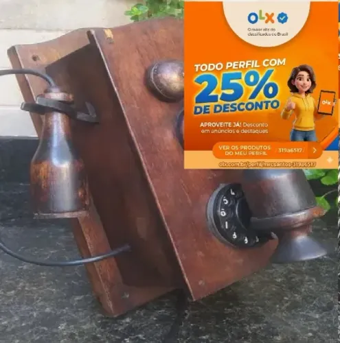 Antigo telefone de parede vintage