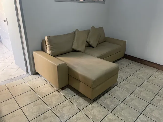 Sofá 3 lugares com chaise