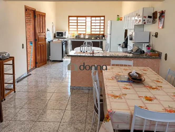 Casa à venda, 3 quartos, 1 suíte, 2 vagas, Fabrício - Uberaba/MG