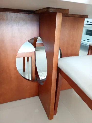 Mesa de jantar com 6 cadeiras 
