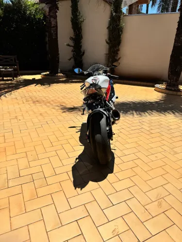 BMW S1000 RR