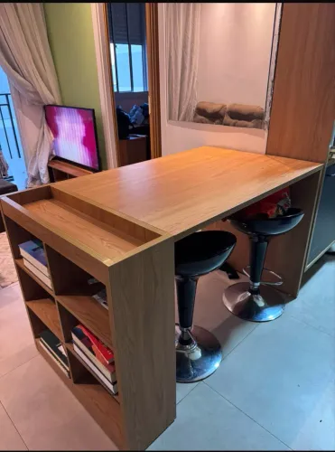 Mesa tipo bancada