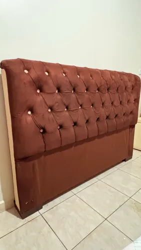 Cabeceira de cama Quenn 1,65cm larg, 1,15 altura