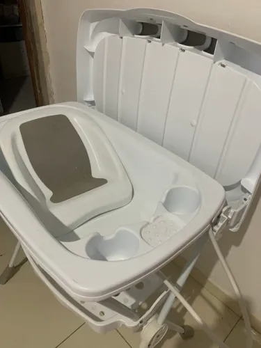 Banheira com trocador