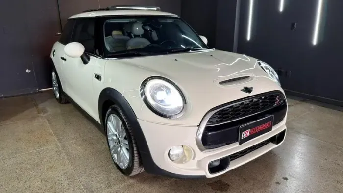Mini Cooper S 2.0 Turbo 16V 3P Aut. 2015