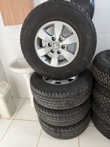 Jogo de rodas toyota hilux
