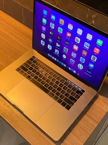 MacBook Pro 16?
