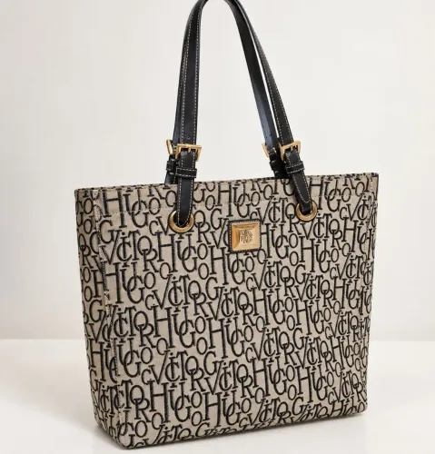 Bolsa Victor Hugo grande original , acompanha saco bag