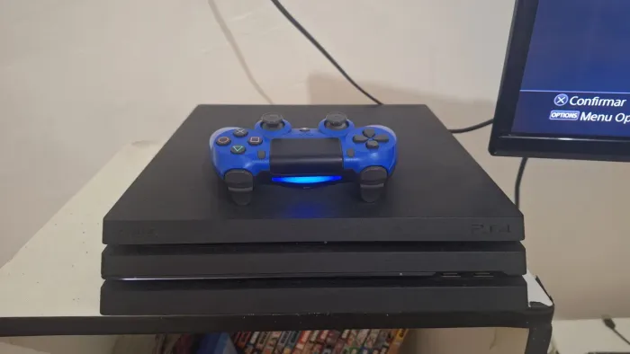 Ps4 pro Leia a discrição