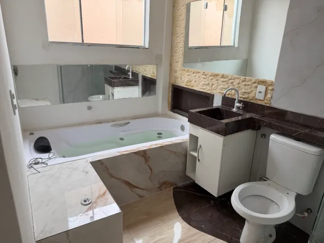 Apartamento na quadra da praia do recife/próximo à Barra do jucu