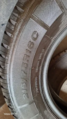 2 Pneus Aplus para Van 215/75R16C já passou do TWI
