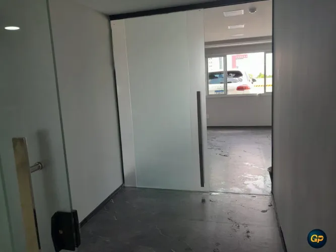 Aluguel de Sala Comercial na Santa Mônica em Feira de Santana REF: 2913