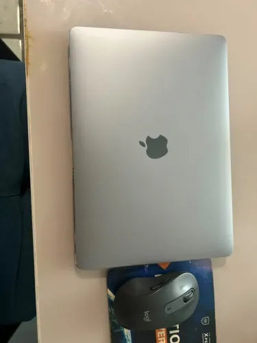 MACBOOK AIR M1 256GB 8GB RAM - ESTADO DE NOVO