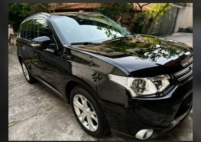 Mitsubishi Outlander 2.0 16V 160cv Aut. 2014