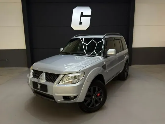 Mitsubishi Pajero TR4 2.0 Flex 16V 4X2 Aut. 2014