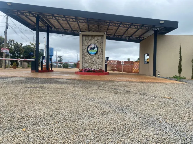 Vende-se Casa no Corumbá IV - Condomínio Estância Vaca Brava