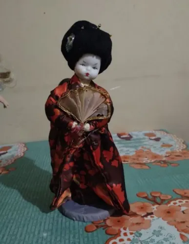Boneca japonesa 