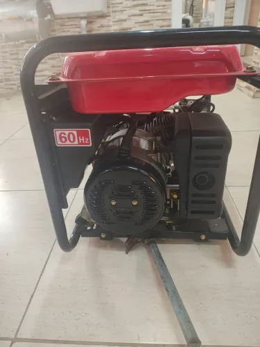 Gerador motor mil 3 mil a gasolina valor:2000