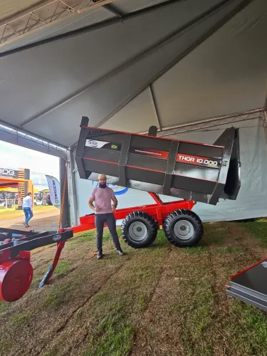 Carreta Thor multiuso 10.000.00 kg para trator 