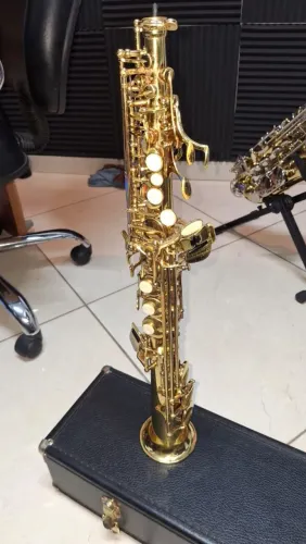 Sax Soprano Eagle Reto