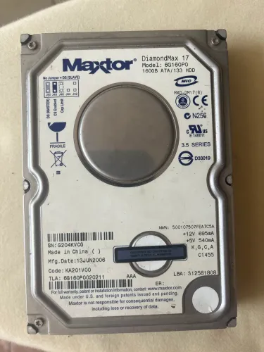 Hds antigos (160 GB e 80 GB)
