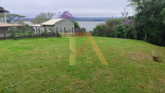 Terreno à venda em Imbituba-SC, bairro Ibiraquera, 683,94 m² de área!