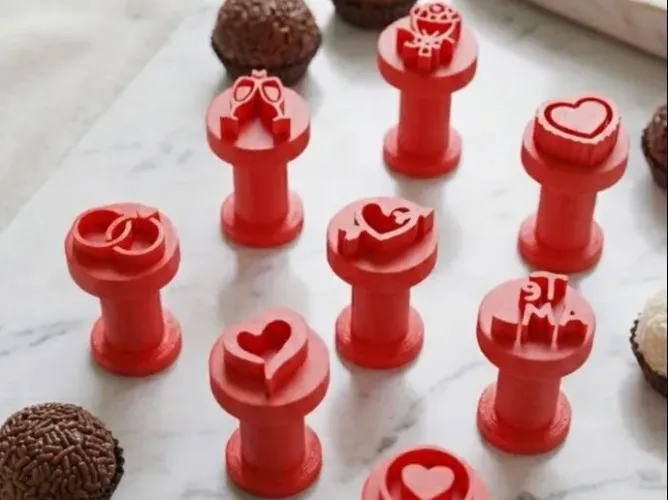 Kit Carimbo para brigadeiros confeitaria, temas noivado, casamento e dia dos namorados