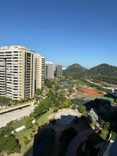 Imóvel para aluguel possui 88 metros quadrados com 3 quartos em Barra Olímpica - Rio de Ja