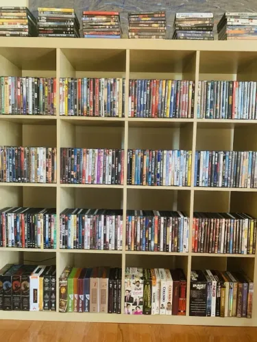 Lote 30 DVDs Surpresa Sortidos / Direito a escolher 1 da foto