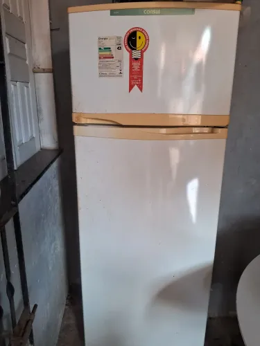 Geladeira consul em perfeito estado de funcionamento