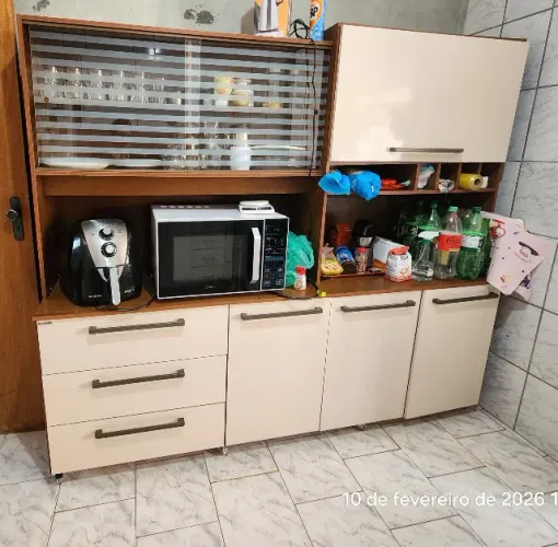 Armário de cozinha, pés em rodízio, 6 meses de uso, não entrego, Ituverava SP RETIRADA