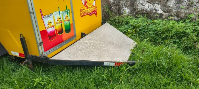Trailer impecável 