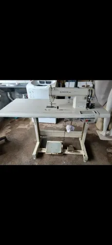 Maquina reta industrial