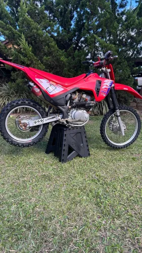 CRF 150F toda preparada para veloterra