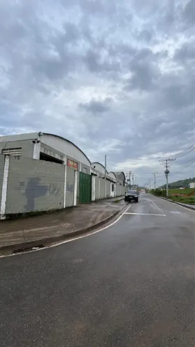 Alugo excelente galpão novo na Zona de Logística em Queimados/ Dutra