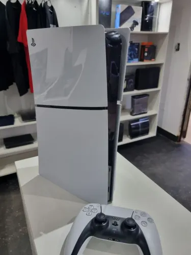 Playstation 5 slim digital 
