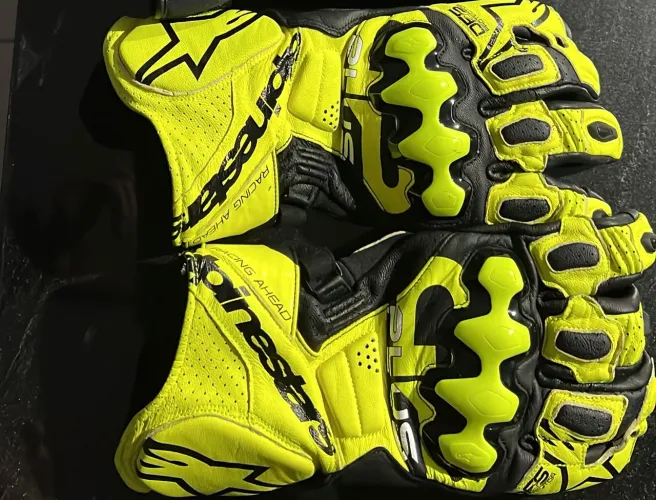 Luva Alpinestars GP Plus R V3 - Pouquíssimo uso