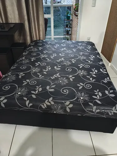 Cama box