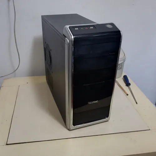 Gabinete com DVD