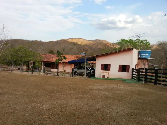 Chácara Rodovia Cuiabá a Chapada km 28 no Asfalto 